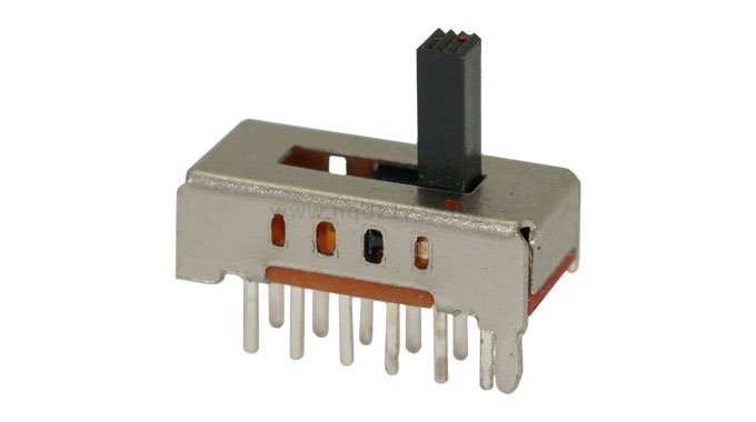 高可靠性撥動開關(guān)在極端環(huán)境下的性能研究